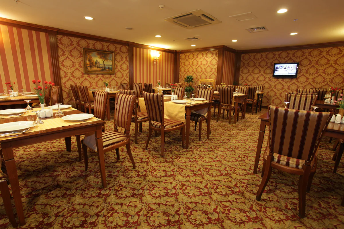 رستوران هتل گلدن پارک استانبول